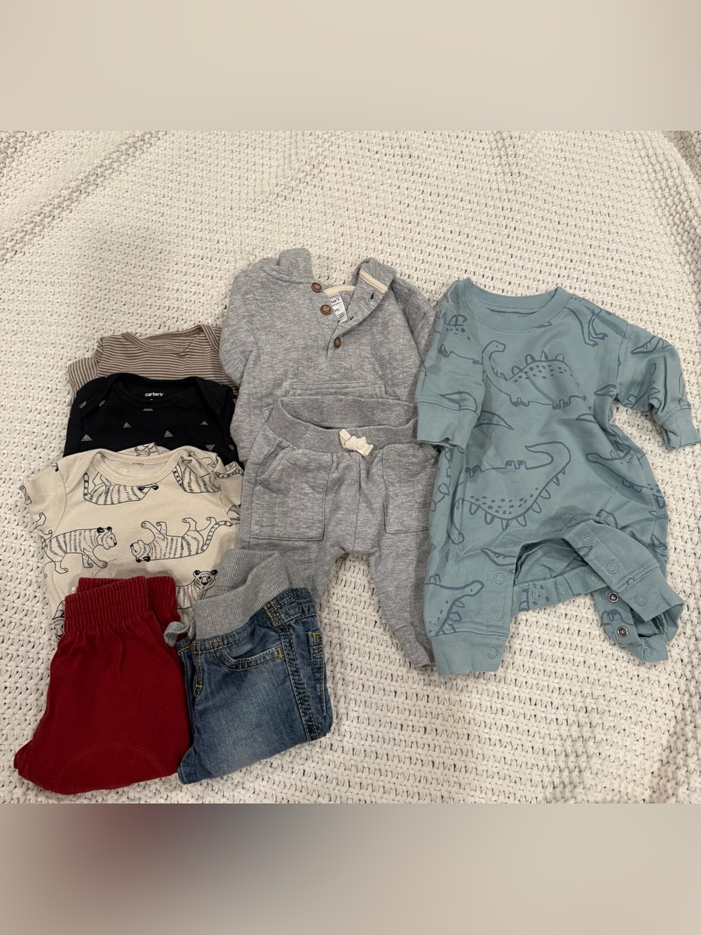 Baby Infant Boy Clothing Bundle Lot 0-3M Carters, Gap, Bodysuits, Sweatsuit